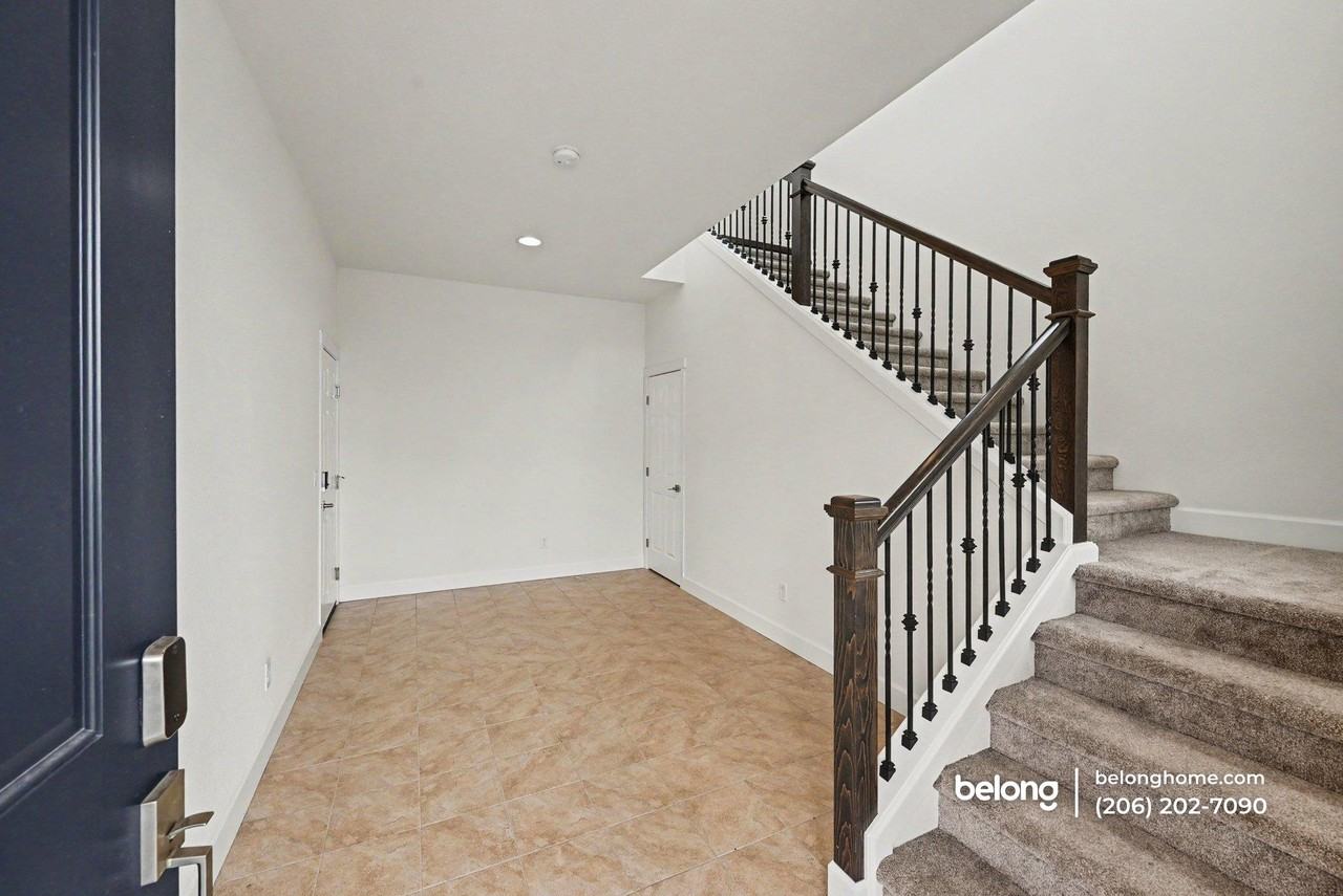 20514 91st Ave S - Photo 5 of 31