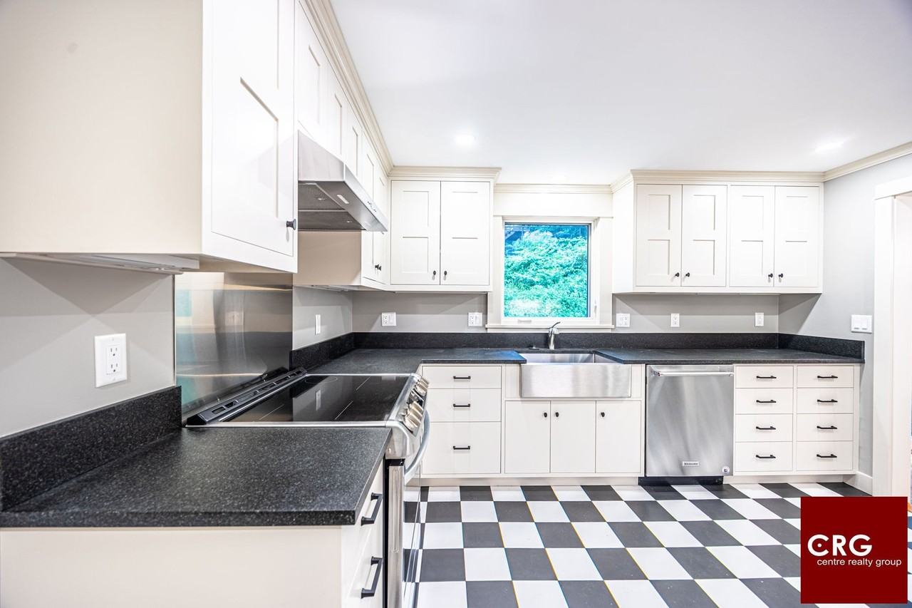 85 Woodland Rd - Photo 4 of 40