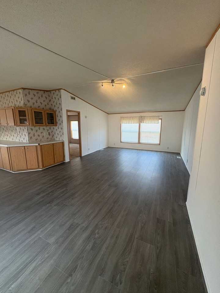 123 Silver Maple Dr - Photo 2 of 24