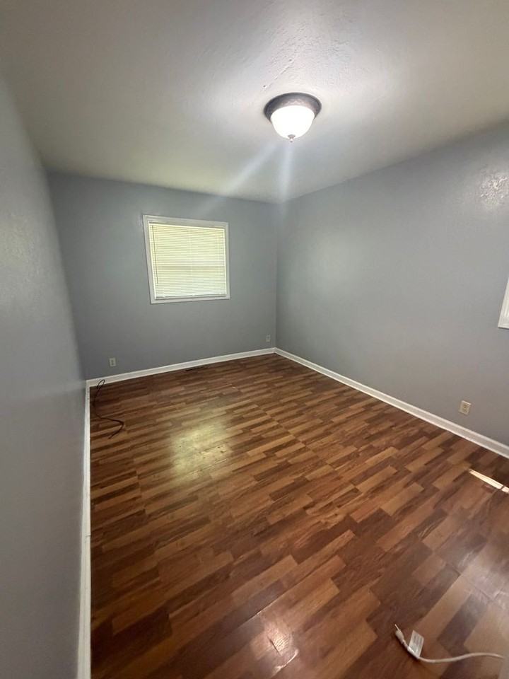 2612 Jones St - Photo 2 of 3