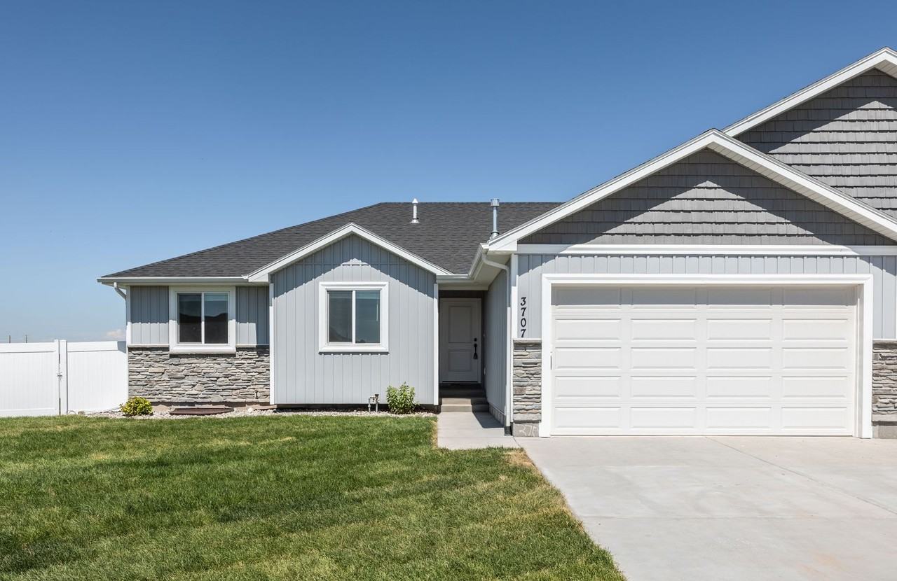 3707 Razor Cir