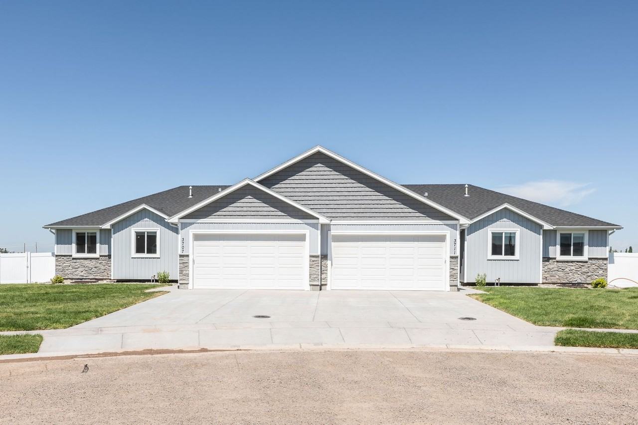 3707 Razor Cir - Photo 2 of 35