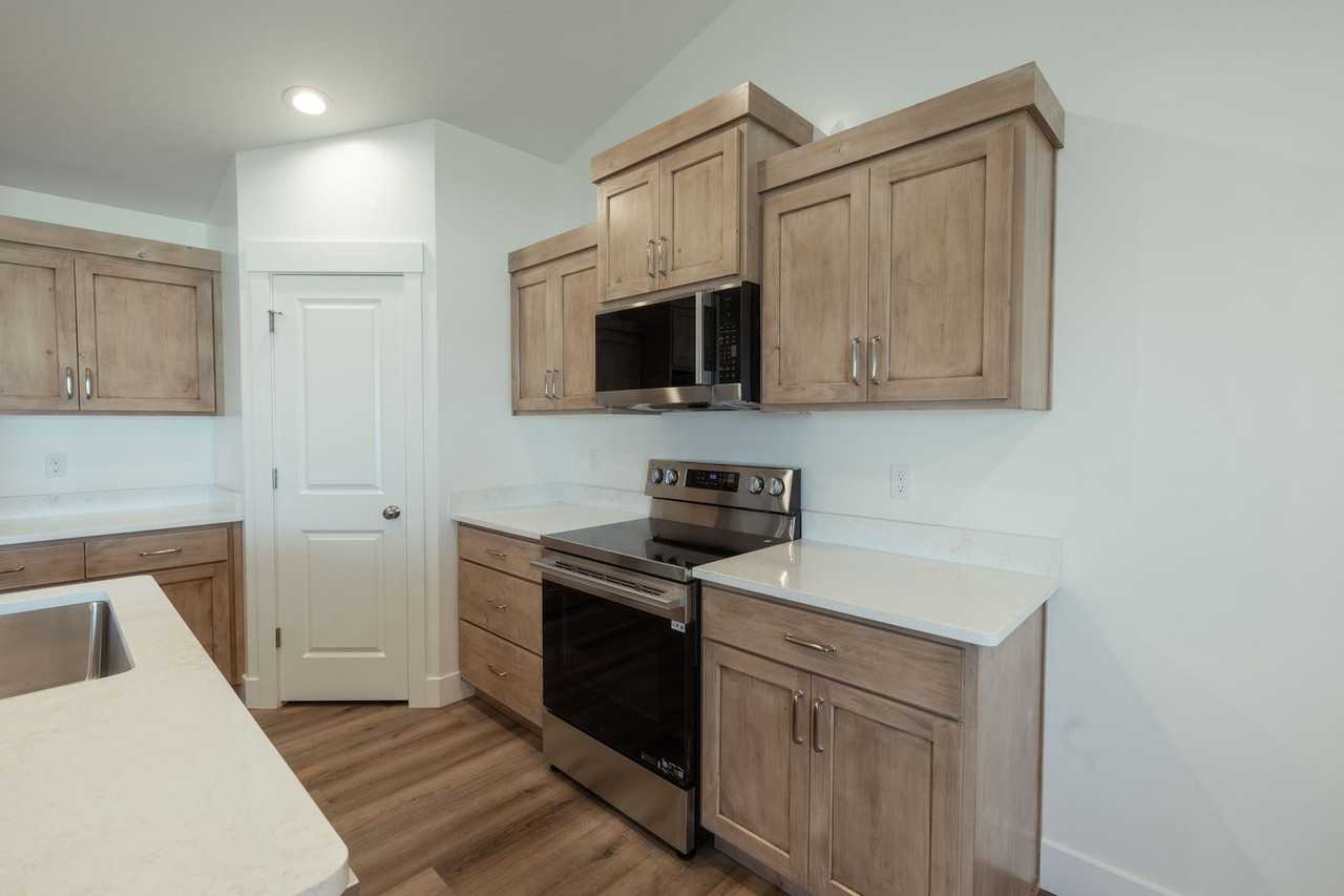 3707 Razor Cir - Photo 7 of 35