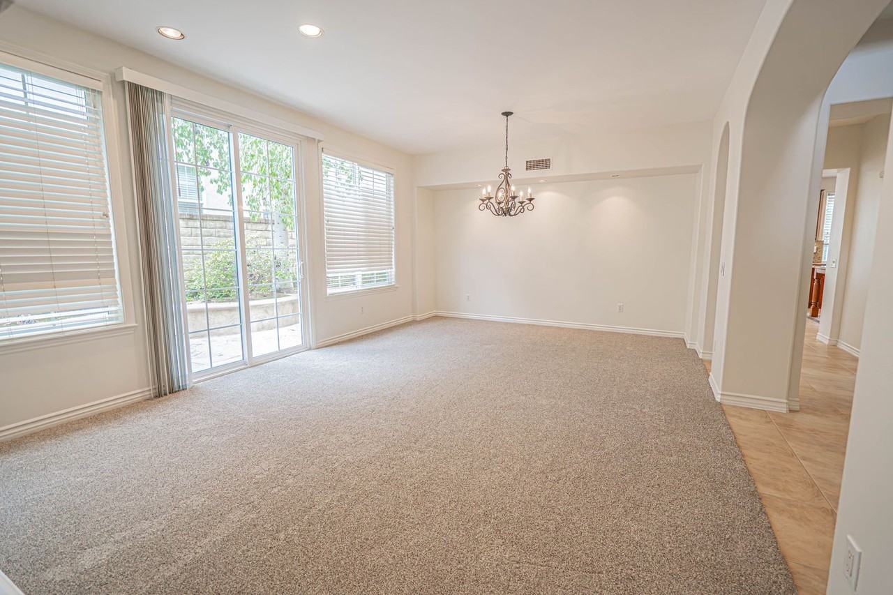 26149 Shadow Rock Ln - Photo 5 of 50