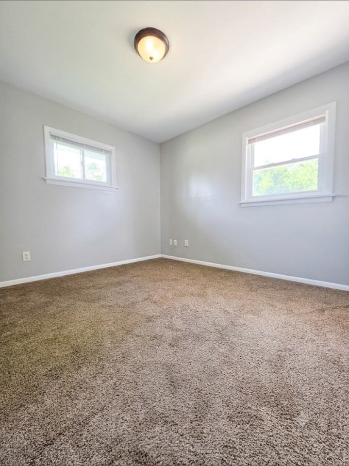 371 Trunk Dr - Photo 4 of 8