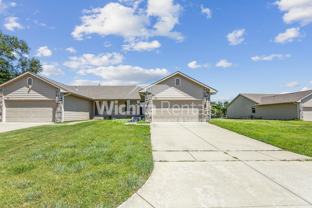 146 N Jackson Heights Ct - Photo 1 of 1