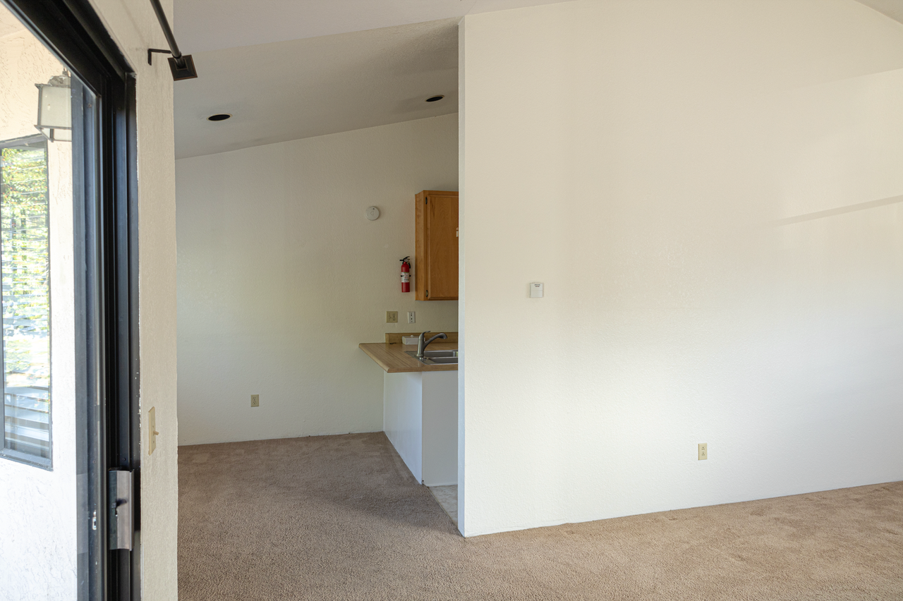 3826 Shasta St - Photo 6 of 40