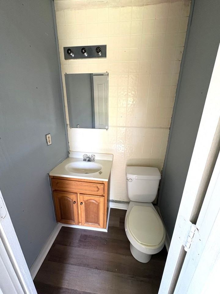 302 Bryan St - Photo 7 of 7