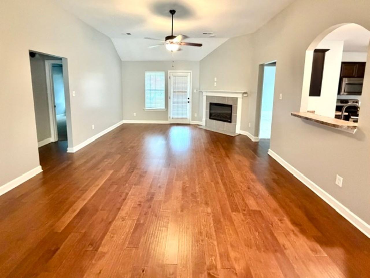 8136 Maywood Dr - Photo 3 of 12