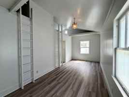 featured image of 1033 Minna St