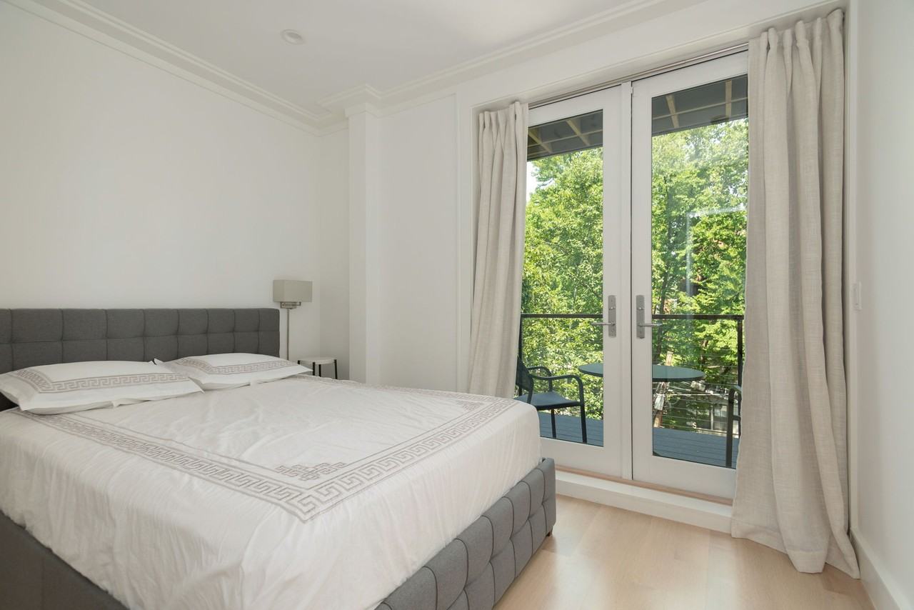 53 Rutland Sq #2 - Photo 5 of 14