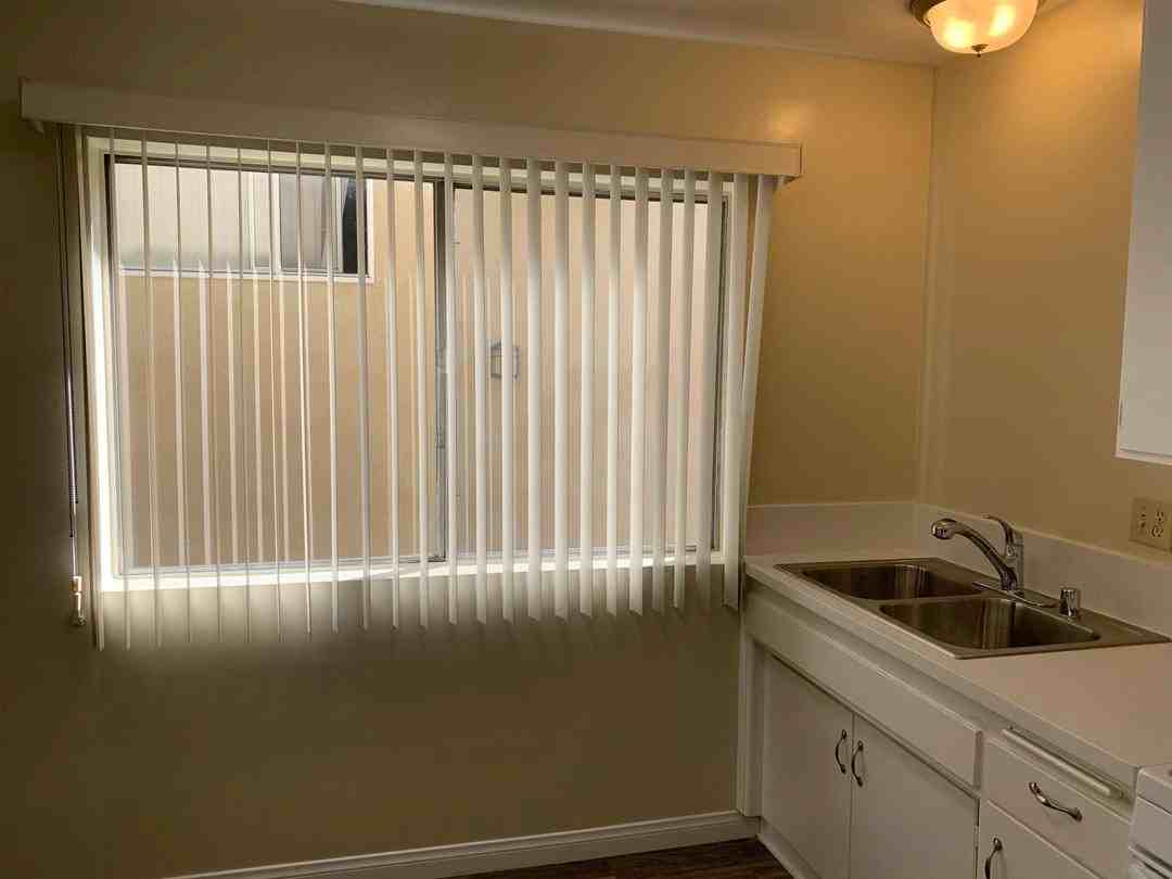 509 E. San Jose - Photo 6 of 47