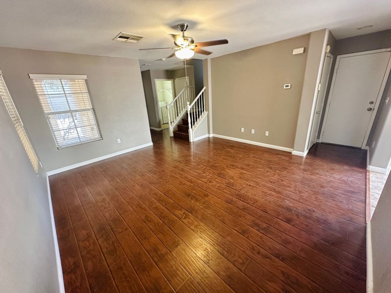 7989 Hilltop Windmill St - Photo 3 of 15