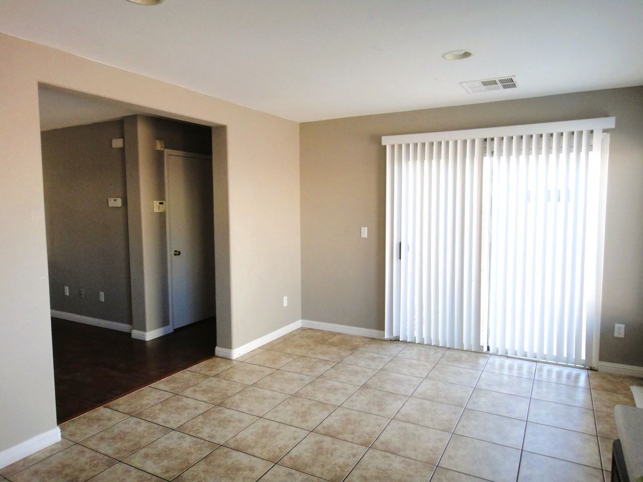 7989 Hilltop Windmill St - Photo 5 of 15
