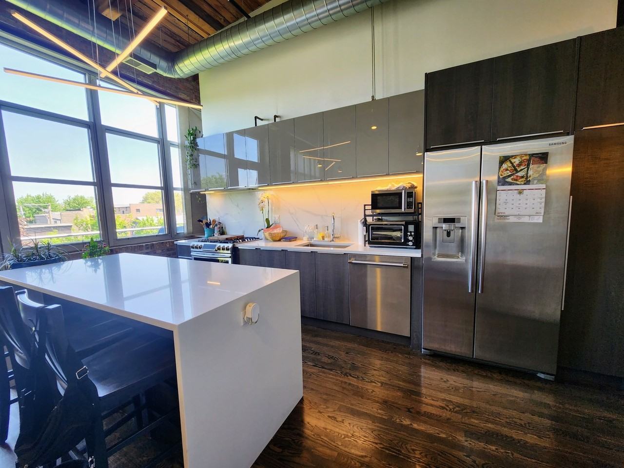 2111 W Churchill St #302 - Photo 5 of 18