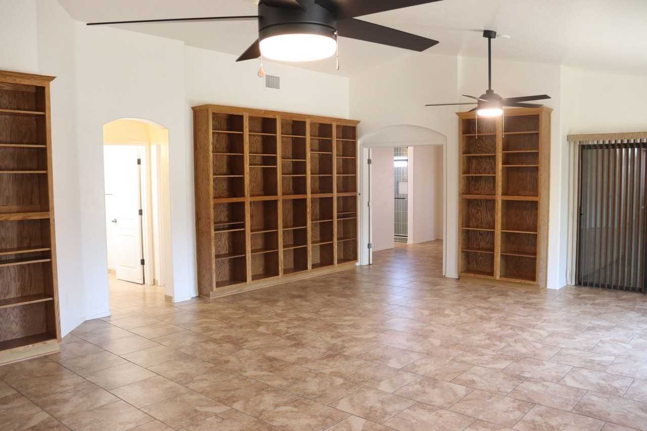 5379 Almosa St - Photo 7 of 23