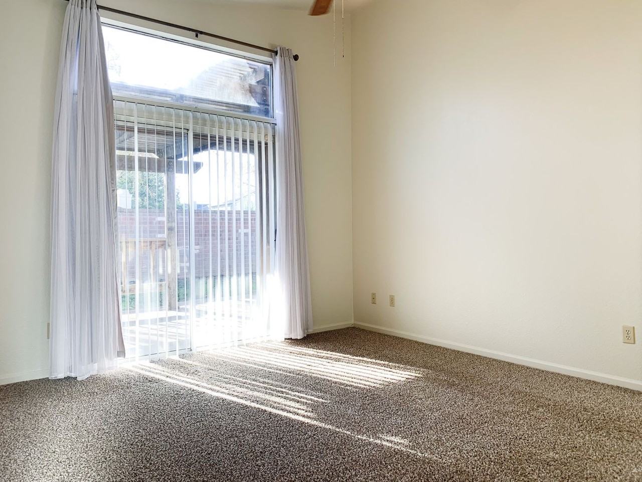 8868 Gemwood Way - Photo 6 of 13