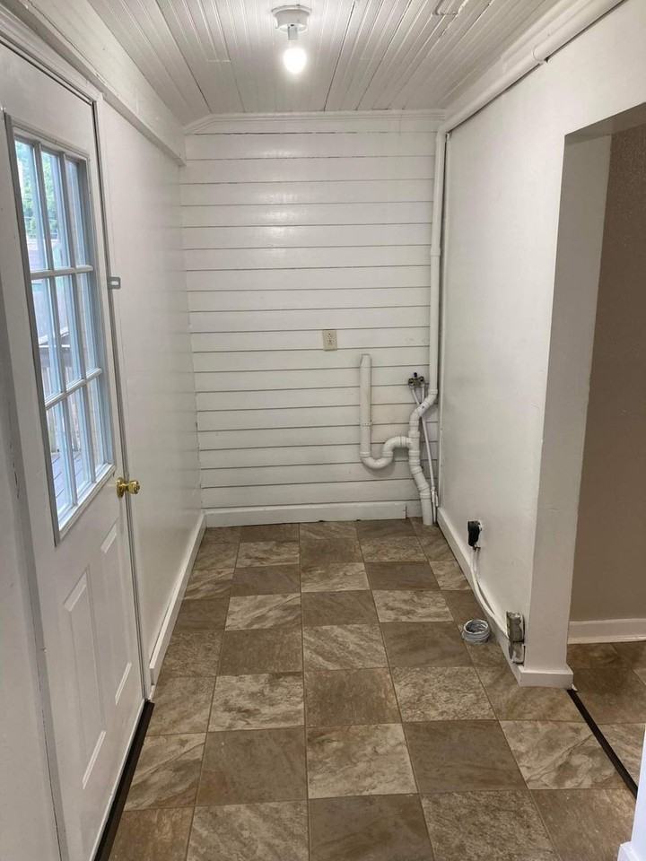 2822 Jules St - Photo 5 of 11