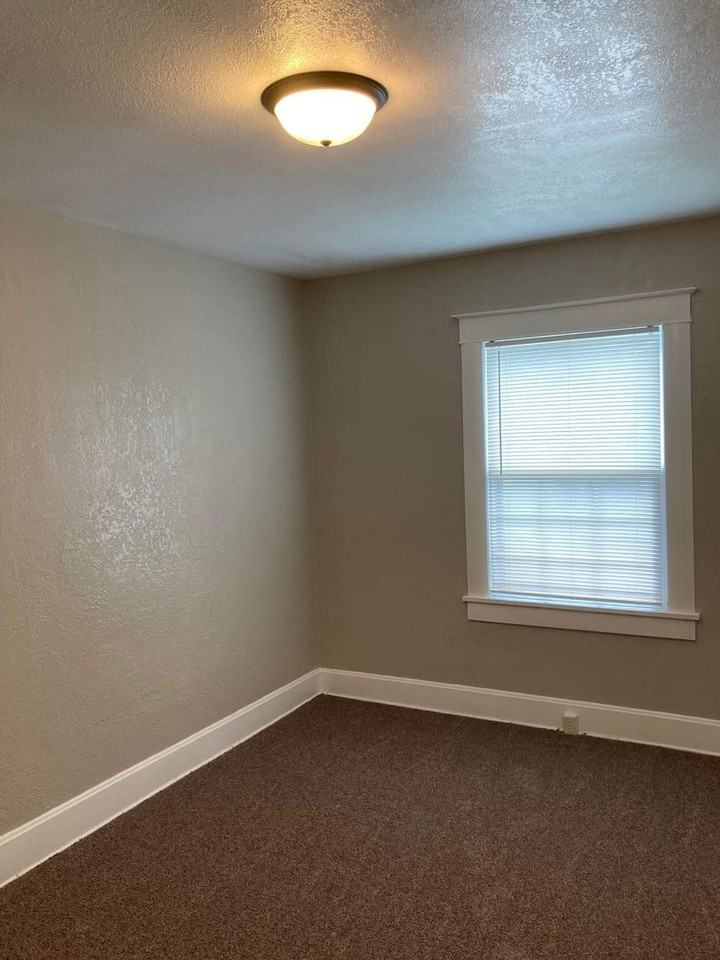 2822 Jules St - Photo 7 of 11