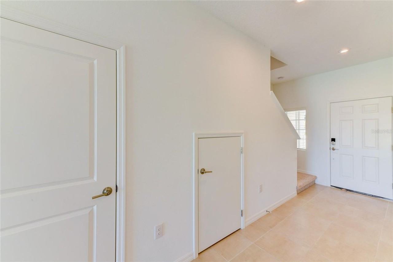 5744 Haven Ter - Photo 3 of 21