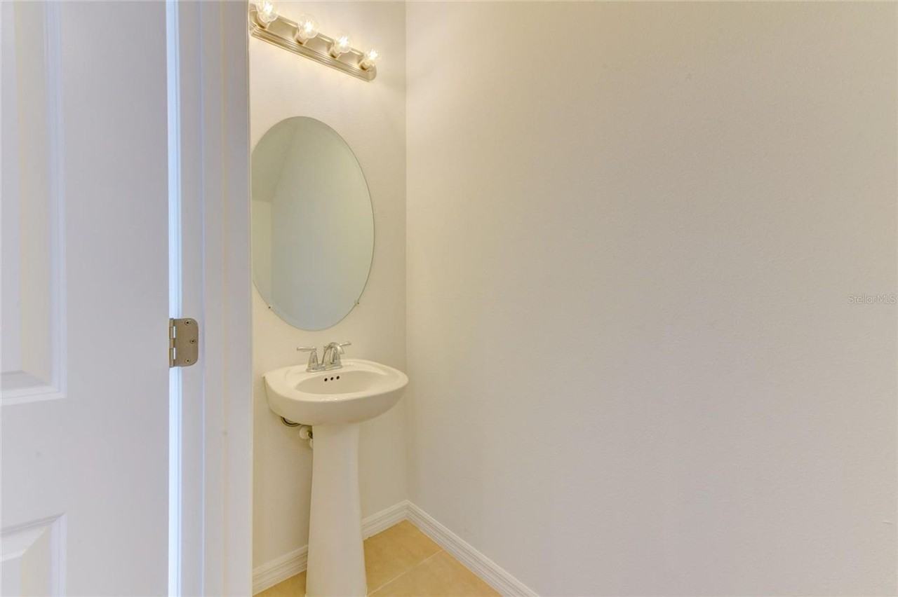 5744 Haven Ter - Photo 7 of 21