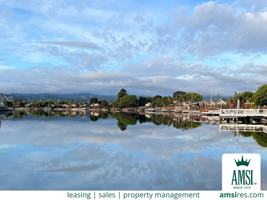 featured image of 1717 Lake St