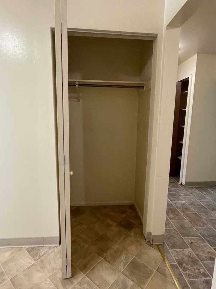 Sheridan Park and Holiday Manor - Photo 4 of 18