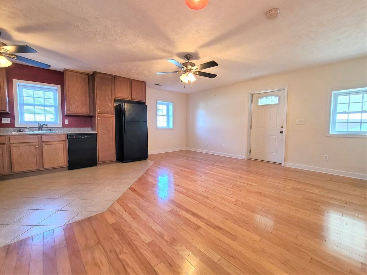 121 Fairfax Rd - Photo 3 of 30