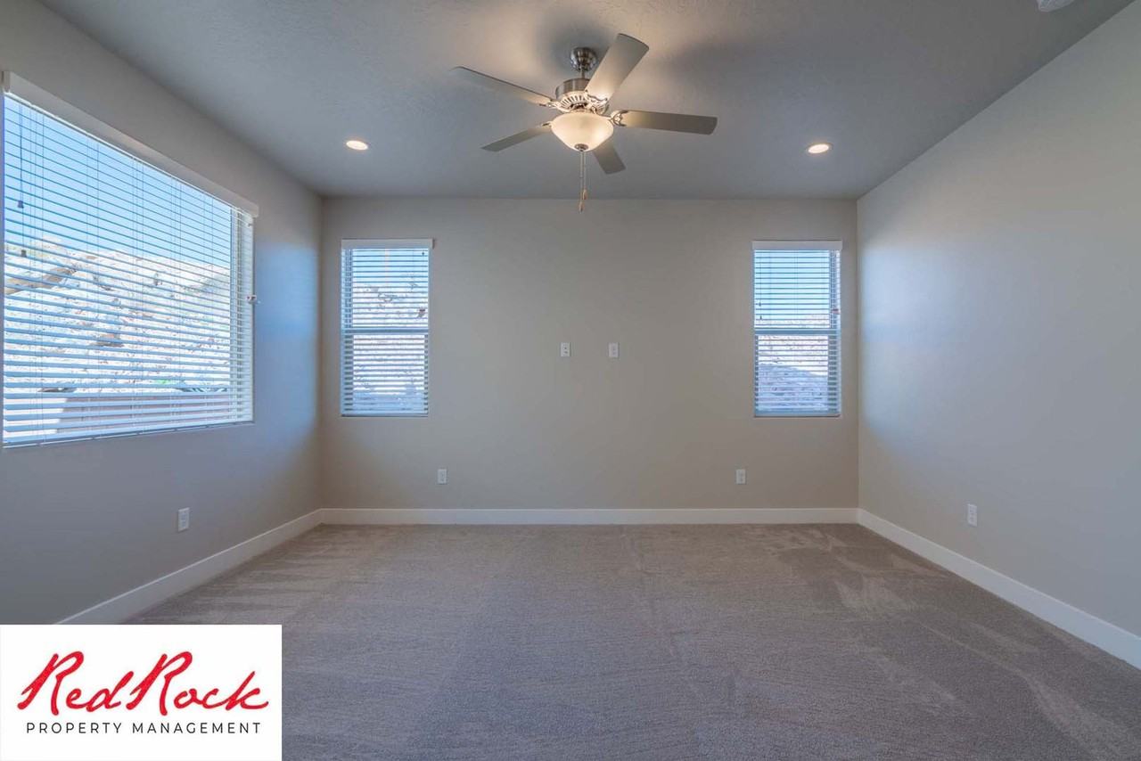 494 N 530 W - Photo 3 of 50
