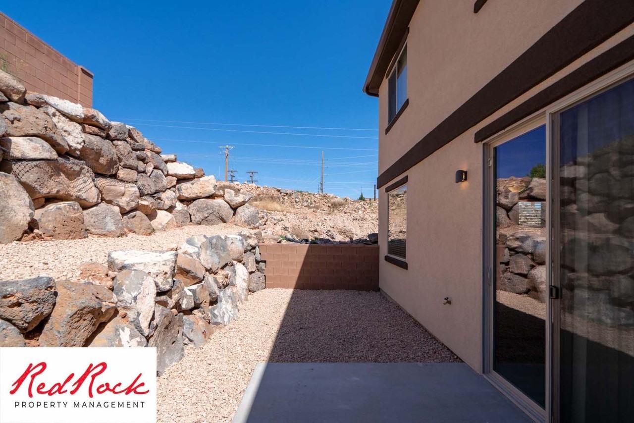 494 N 530 W - Photo 5 of 50