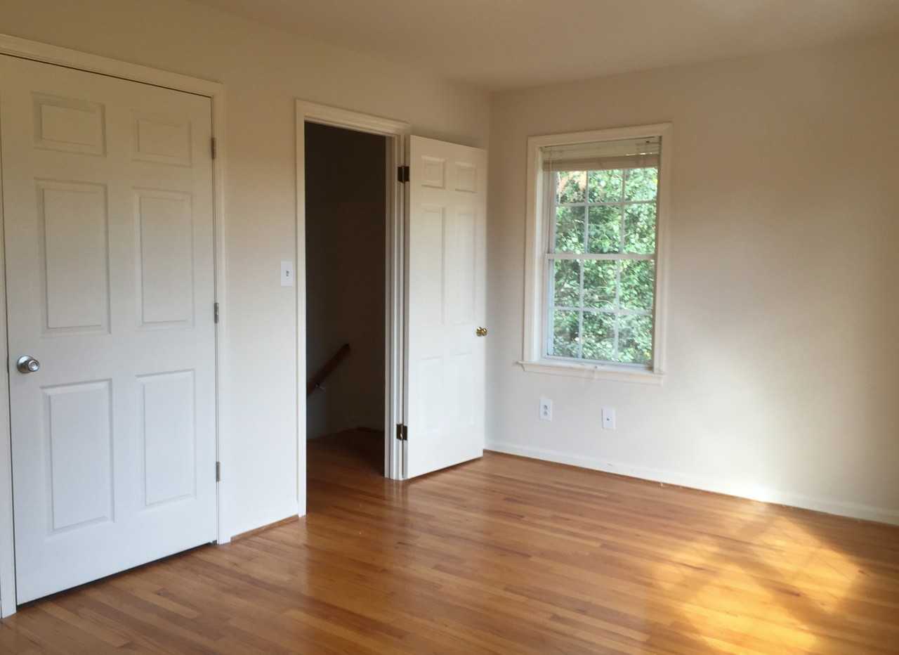 1204 William St - Photo 7 of 12