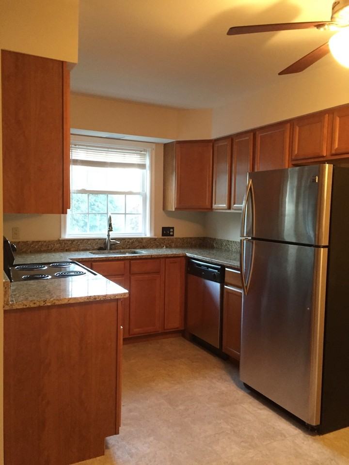 1212 William St - Photo 5 of 9