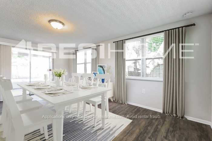 6027 11th Ave - Photo 4 of 17
