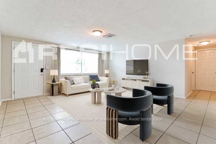 6027 11th Ave - Photo 5 of 17