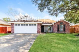4404 Lakeview Dr - Photo 1 of 1