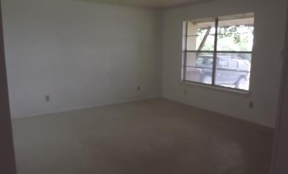 424 E Robertson Ave - Photo 5 of 8