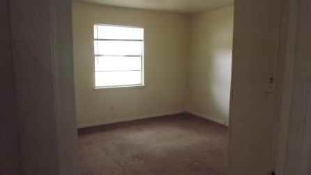 424 E Robertson Ave - Photo 7 of 8