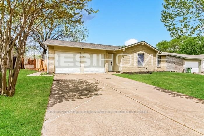 1003 Candlewick St - Photo 3 of 17