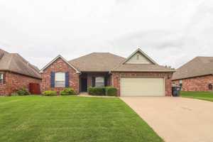 featured image of 15022 S Justin Ave