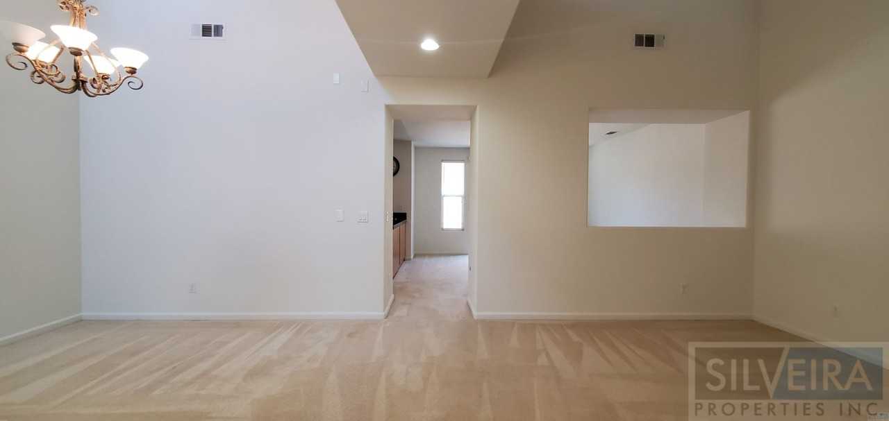 1715 Bilbao Dr - Photo 5 of 42