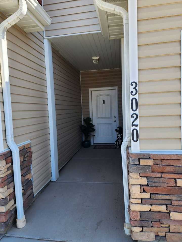 3020 N 275 E - Photo 2 of 4