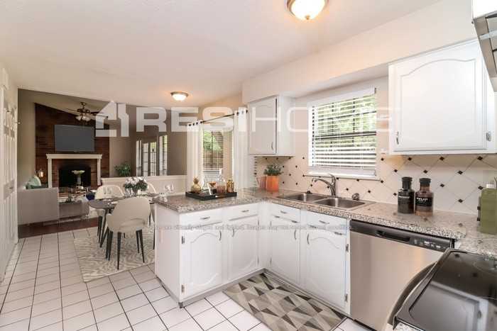3312 Forest Creek Dr - Photo 4 of 19