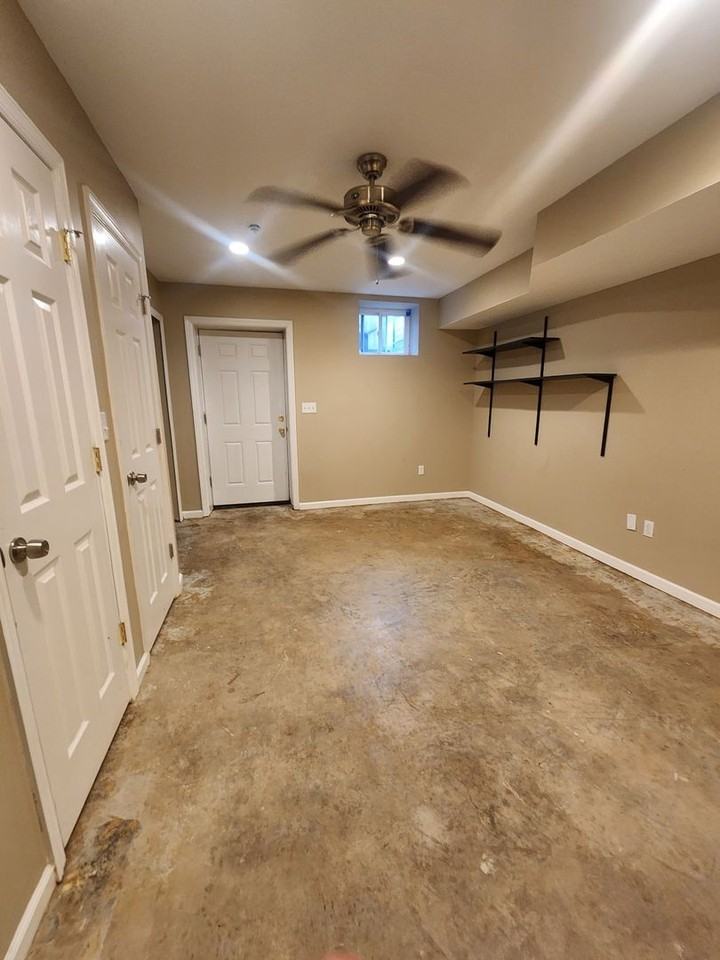 2103 E Dauphin St - Photo 3 of 11