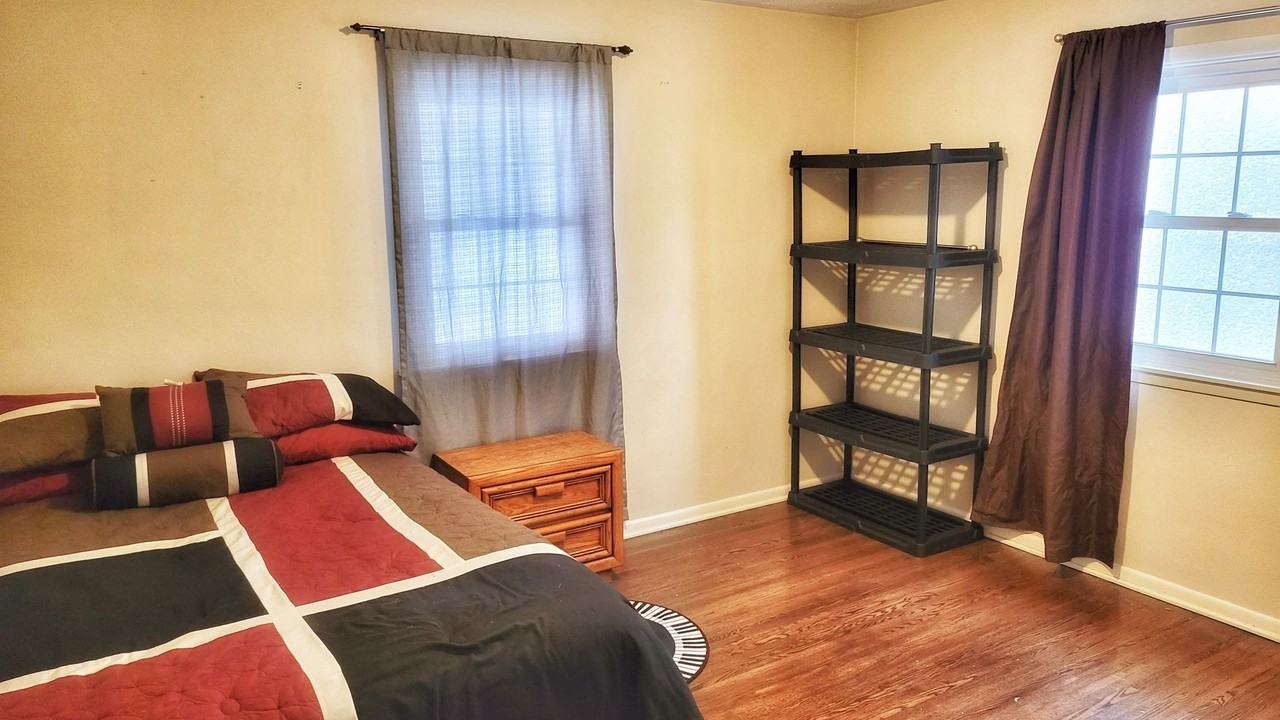 1132 7th Ave S - Photo 6 of 12