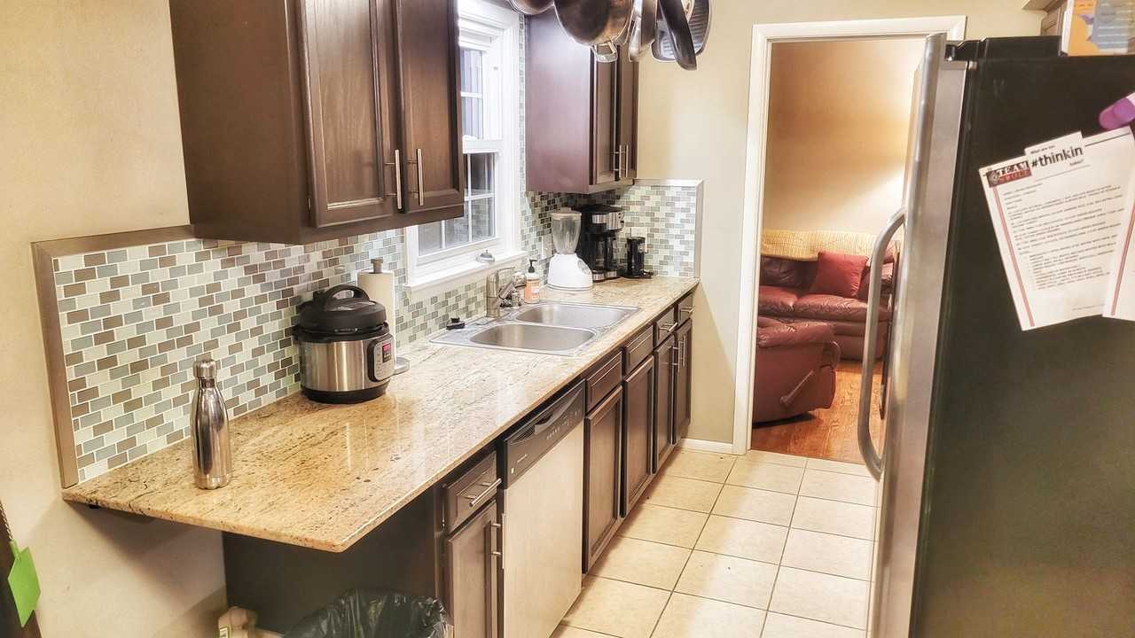 1132 7th Ave S - Photo 7 of 12