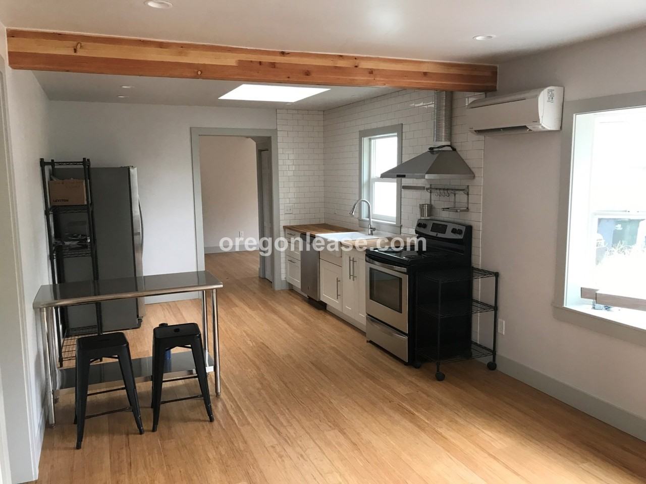91 N Lawrence St - Photo 2 of 17