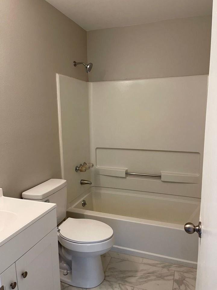 6655 Provincial Dr - Photo 6 of 6