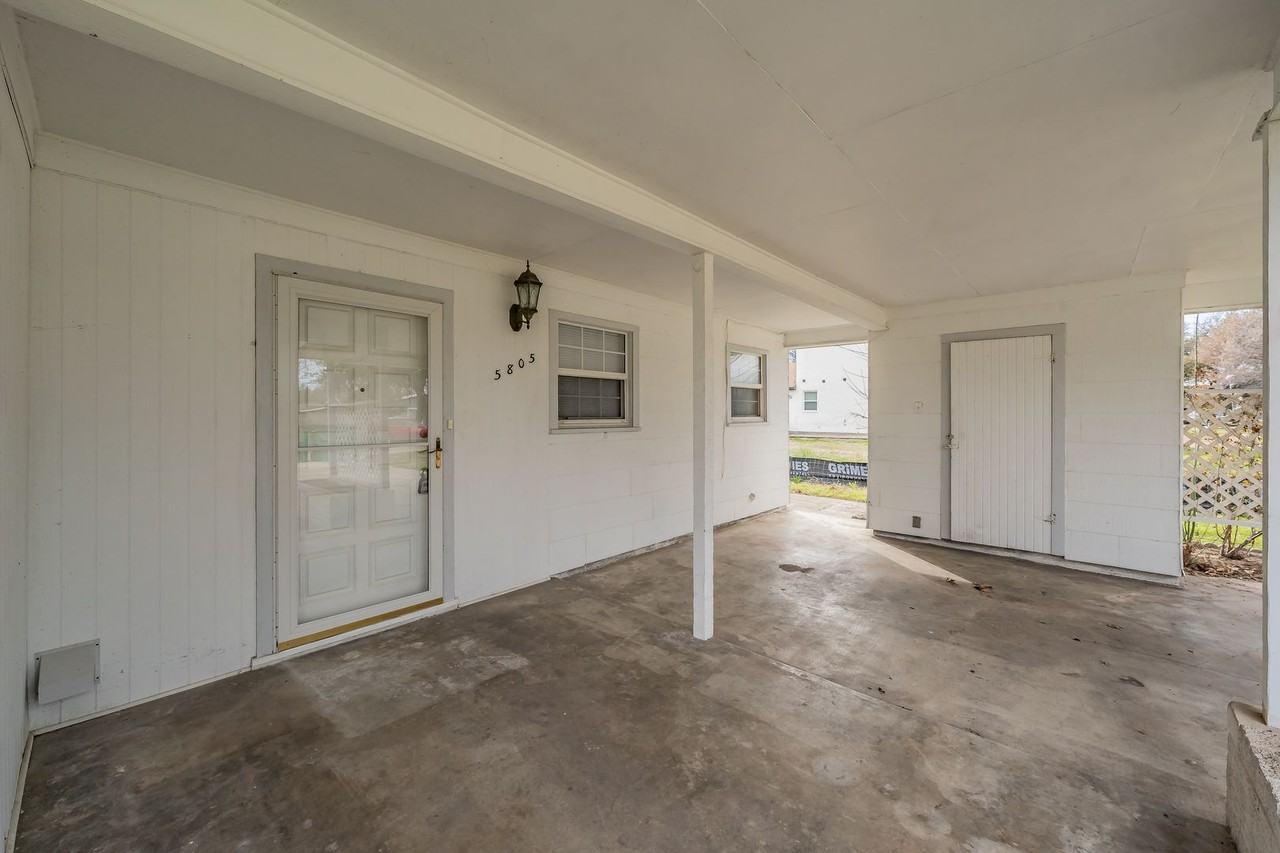 5805 Aton Ave - Photo 5 of 35