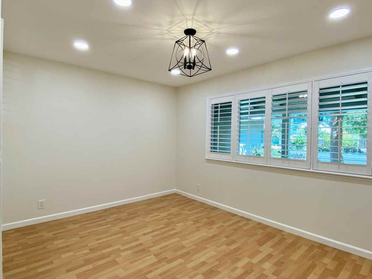 6187 Meridian Ave - Photo 7 of 25