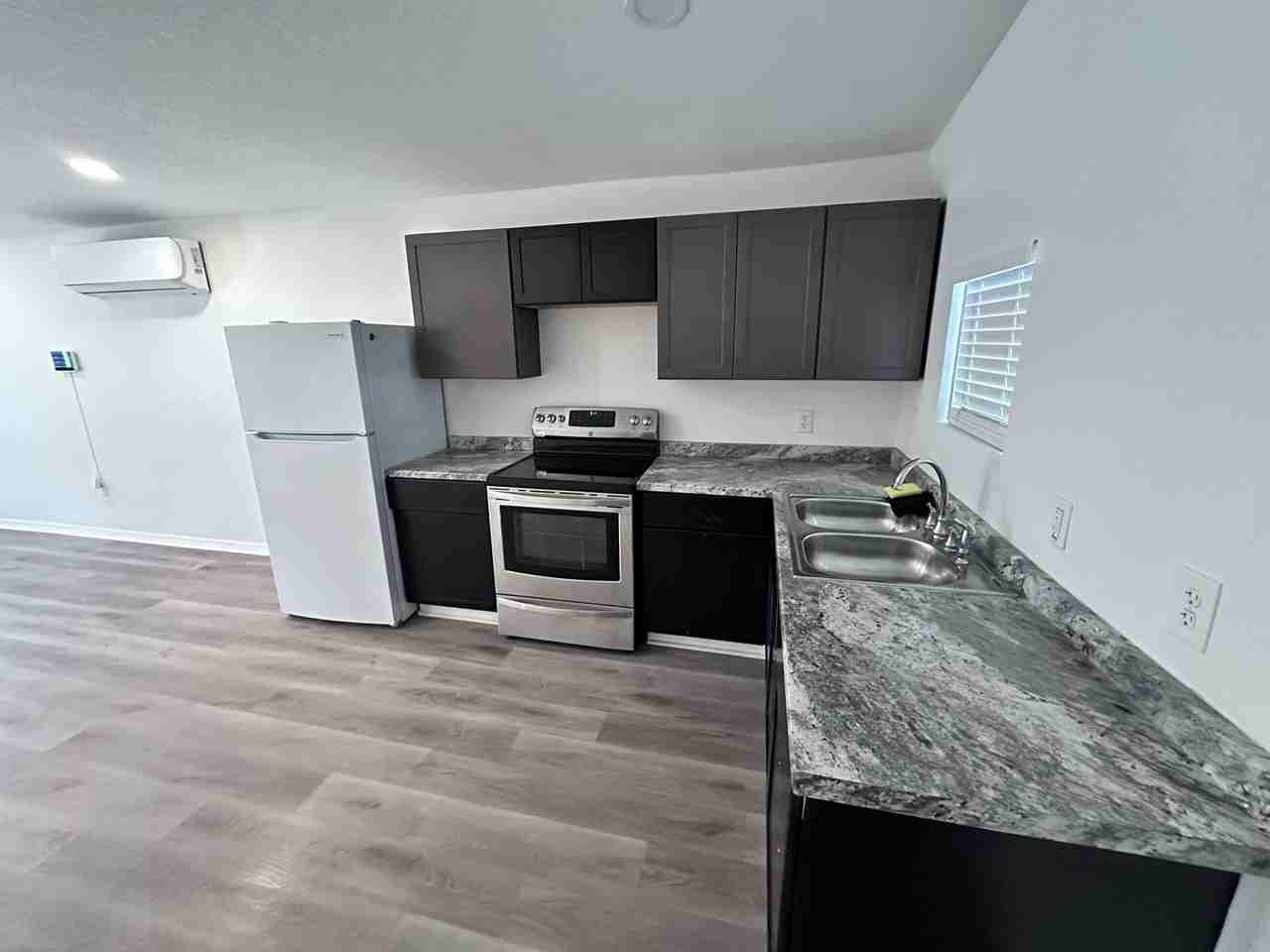5359 Kingsbury St Rear - Photo 4 of 13